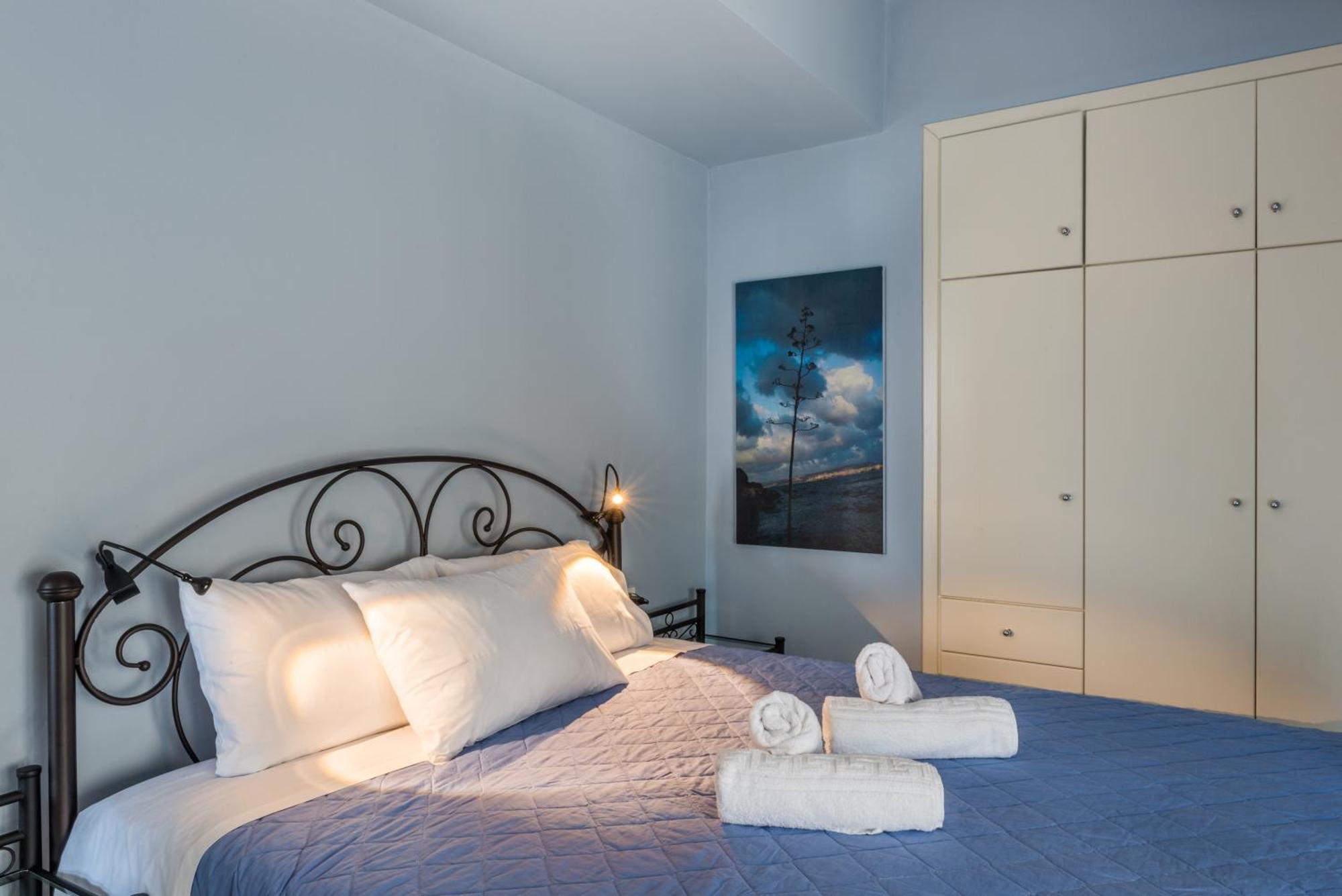 Nais Apartments & Studios Ханя Стая снимка