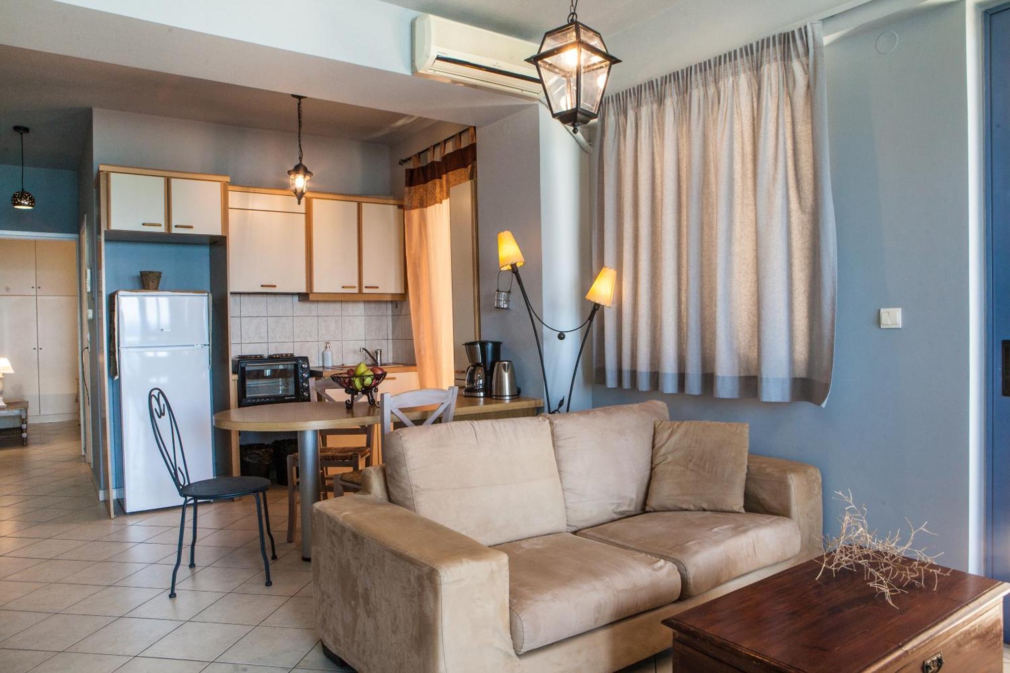 Nais Apartments & Studios Ханя Стая снимка